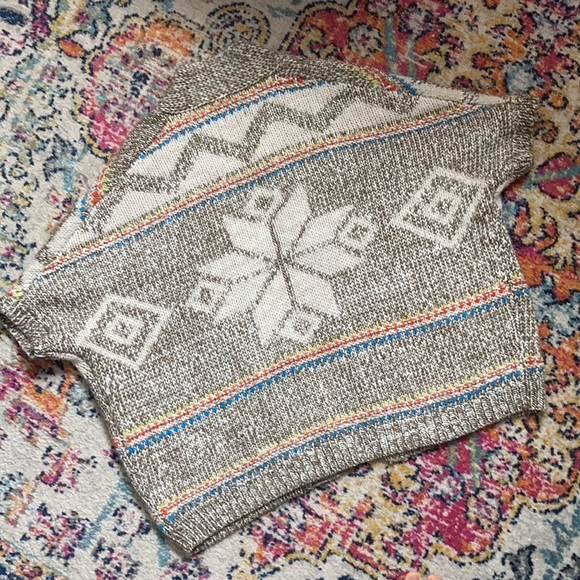 American Eagle XS/S short sleeved sweater - Picture 3 of 4